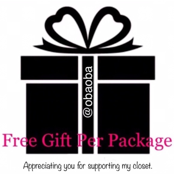 VS Love Me Bracelet Rollerball Kit Gold Tone Cuff + Perfume Set New NWT NIB - Picture 10 of 10